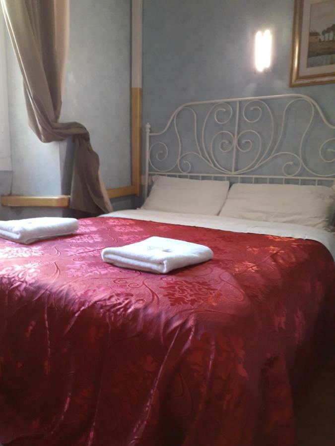 Renting Rooms Rome Buitenkant foto