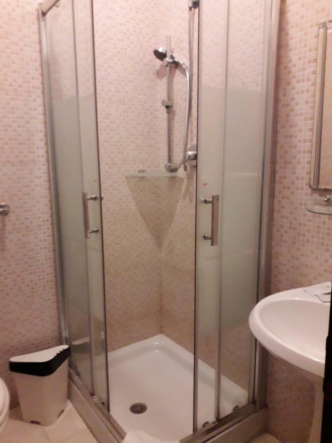 Renting Rooms Rome Buitenkant foto