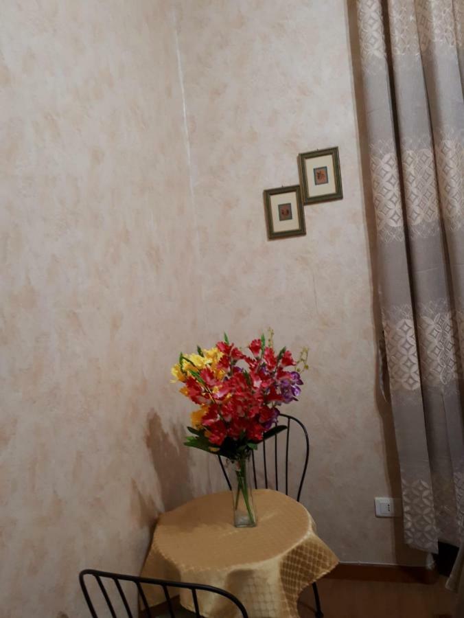 Renting Rooms Rome Buitenkant foto