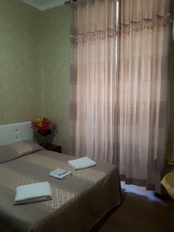 Renting Rooms Rome Buitenkant foto