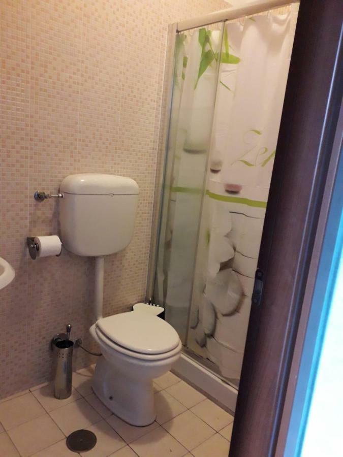 Renting Rooms Rome Buitenkant foto