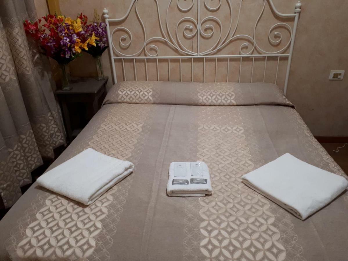 Renting Rooms Rome Buitenkant foto