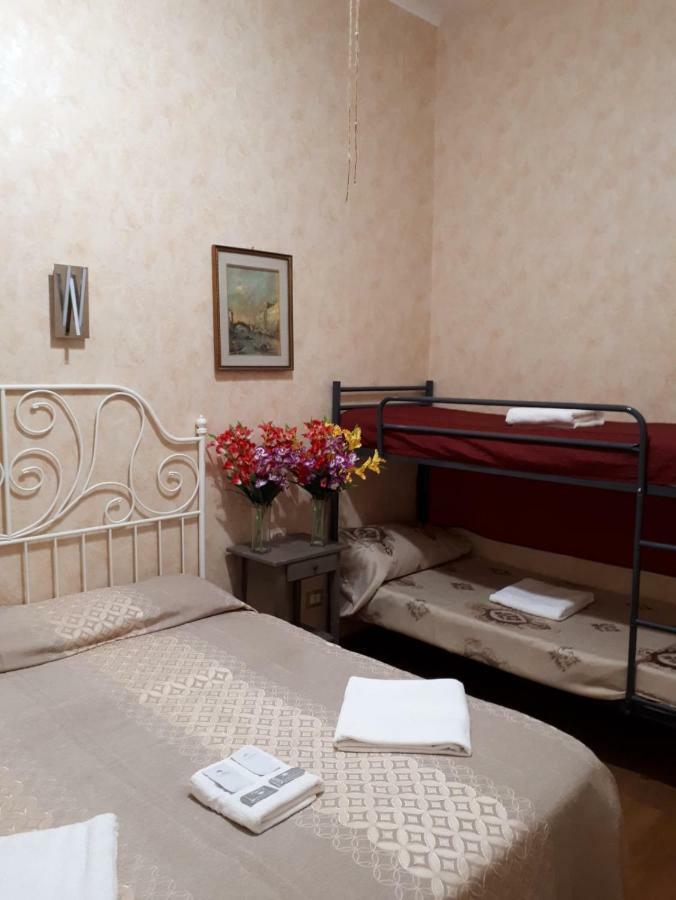 Renting Rooms Rome Buitenkant foto